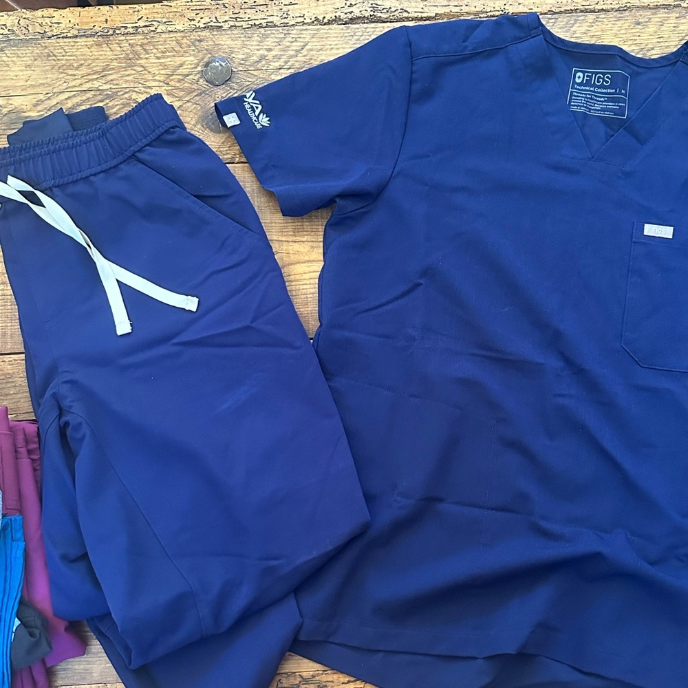 Men’s navy figs set
